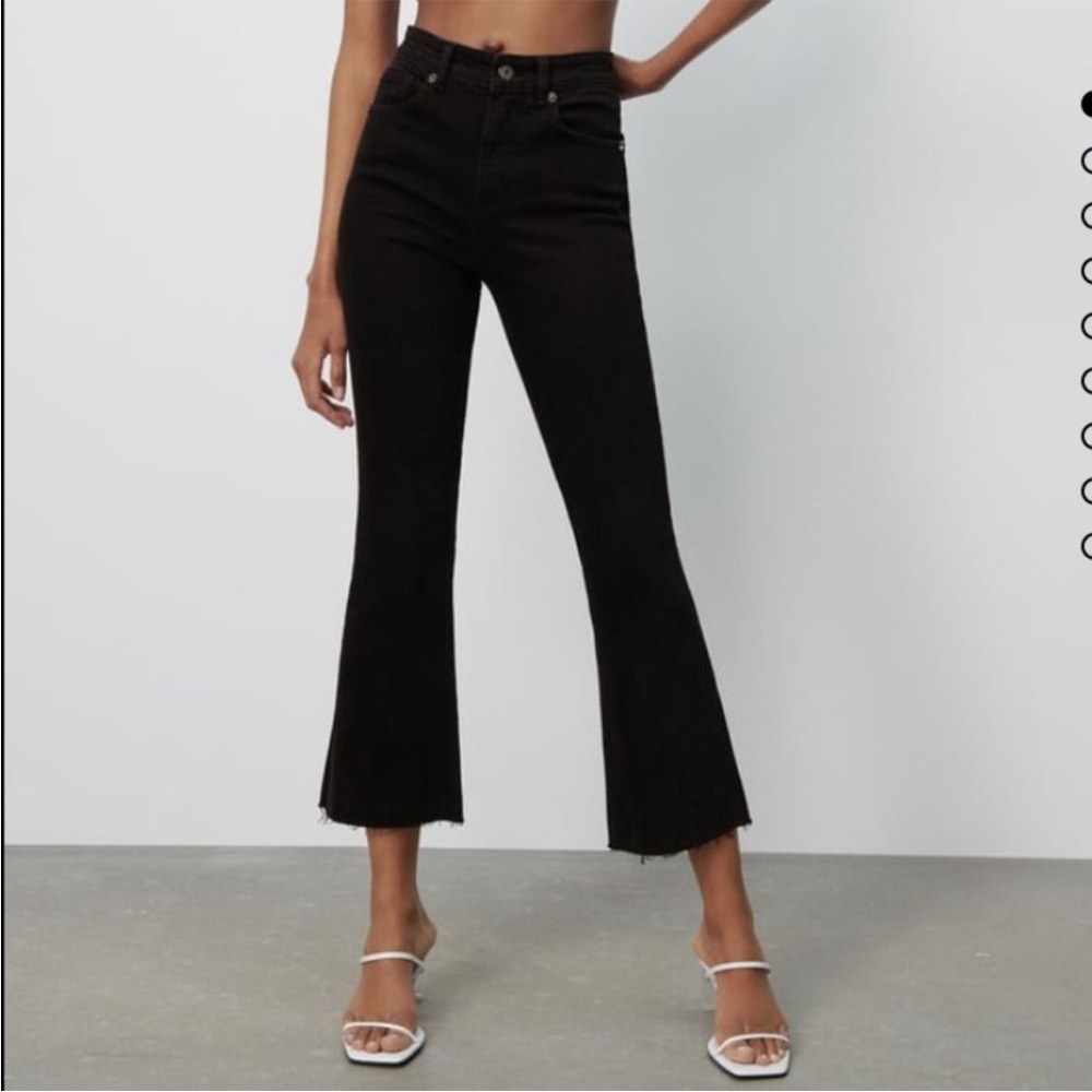 Zara Burgundy Mid-Rise Cropped Jeans